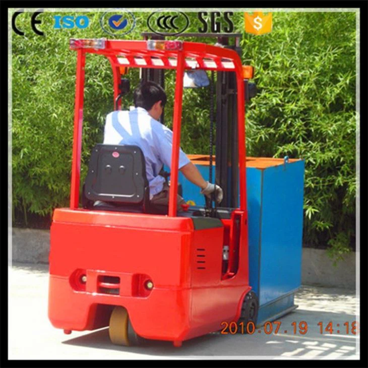 Triple Mast Three Wheel Electric Forklift With tab